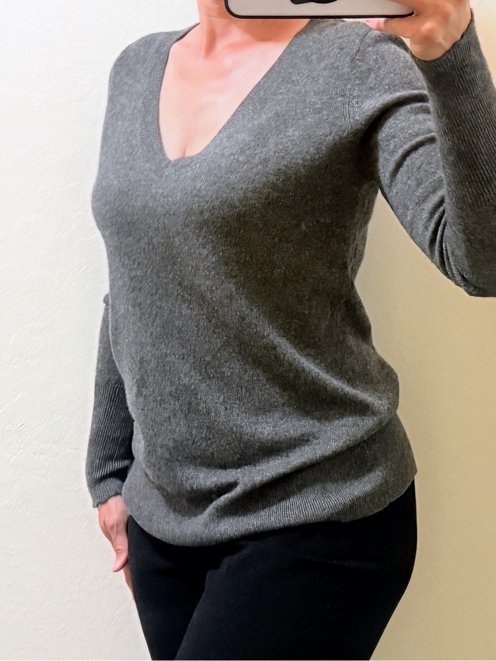 Halogen 100% Cashmere V-Neck Sweater Women’s M Gray Longline Pullover